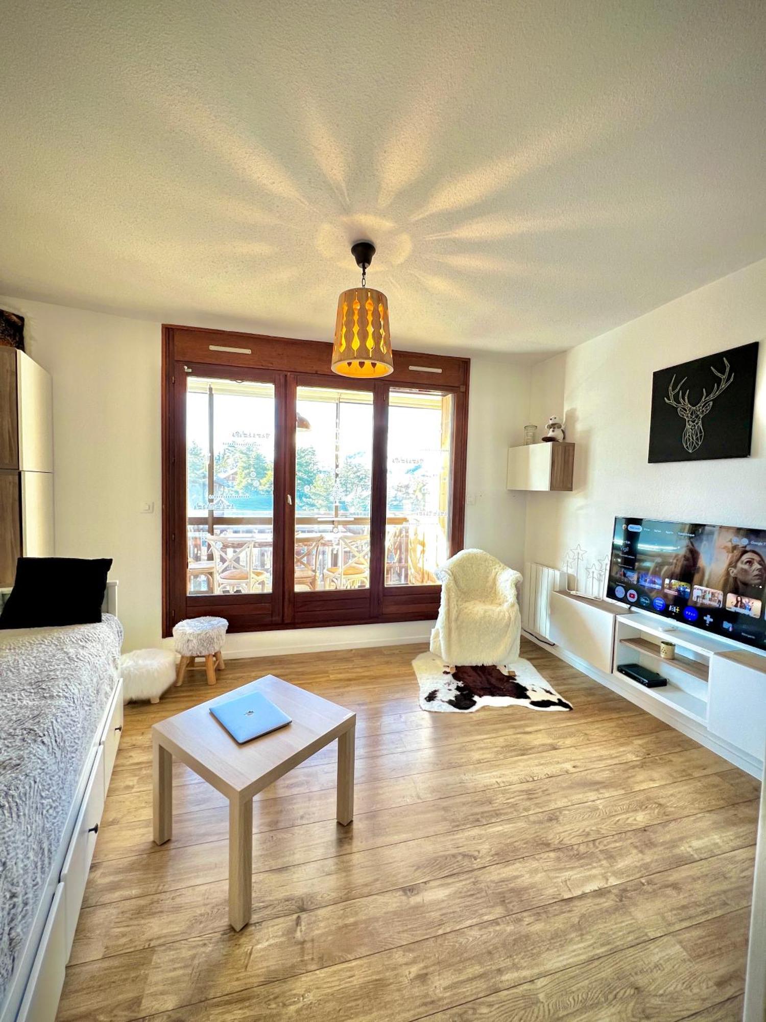 La Joue Du Loup, Aux Pieds Des Pistes Et Vue Sur Montagnes Apartment Екстериор снимка